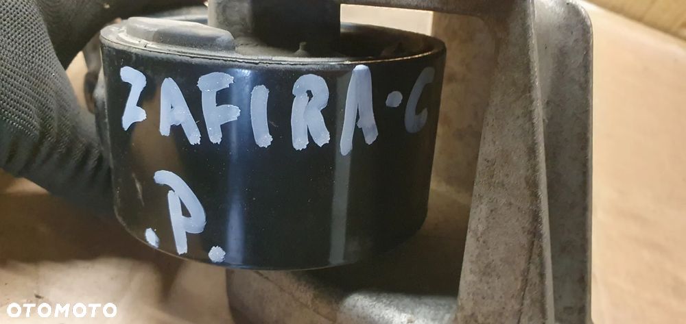 Łapa poduszka silnika Opel Zafira C 2.0 CDTI 13248665 - 9