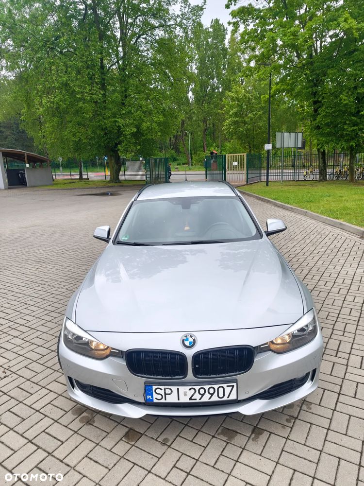 BMW Seria 3 318d - 3