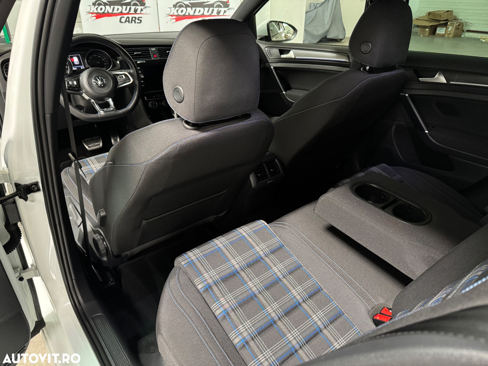 Volkswagen Golf 1.4 GTE Plug-In-Hybrid DSG - 15