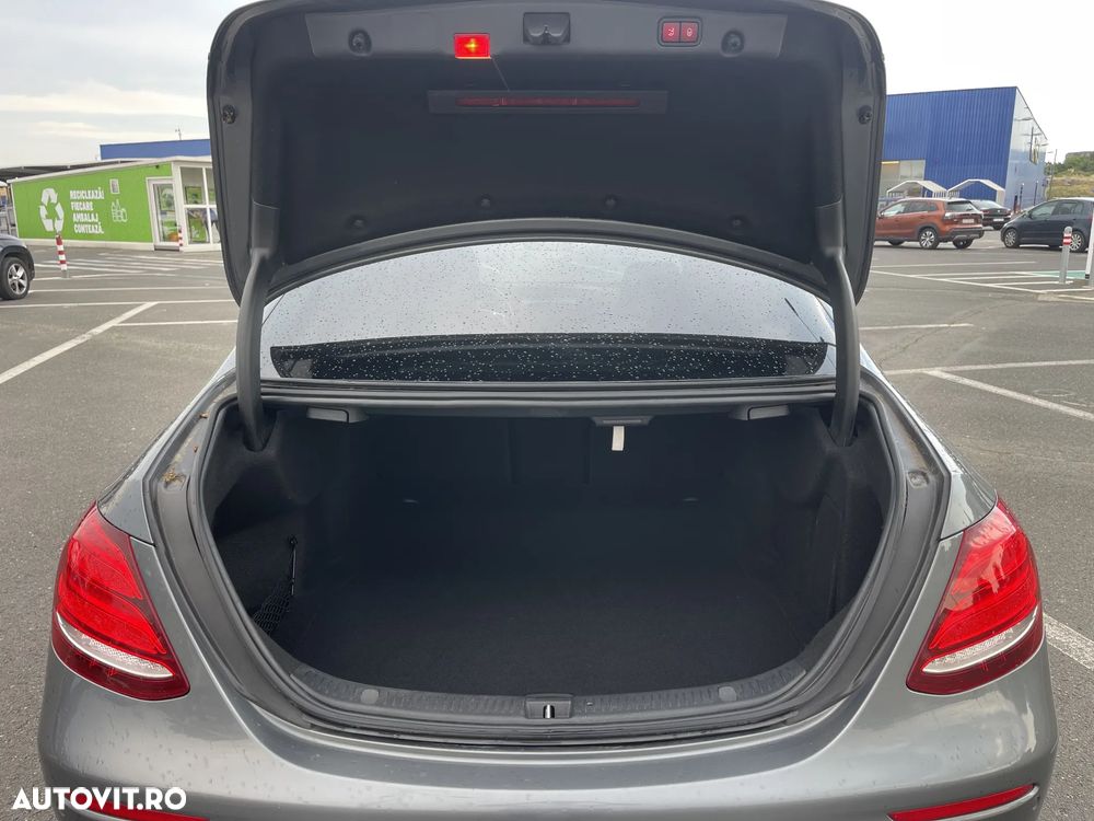 Mercedes-Benz E 250 9G-TRONIC AMG Line - 28