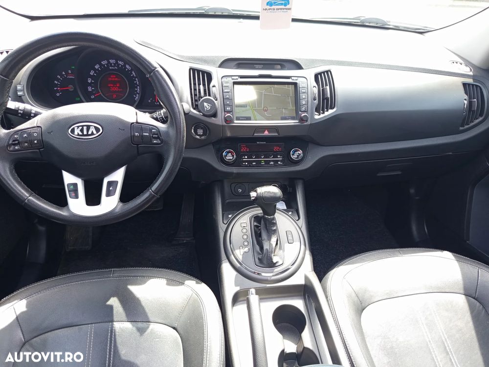 Kia Sportage 2.0 CRDI 4WD Automatik Dream-Team Edition - 11
