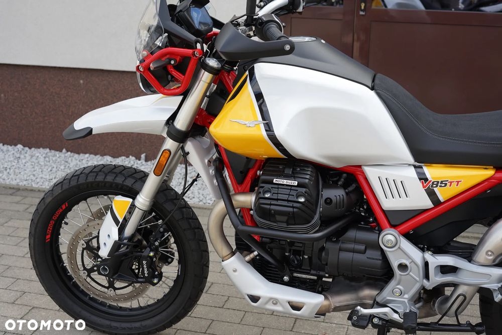 Moto Guzzi V85 - 27