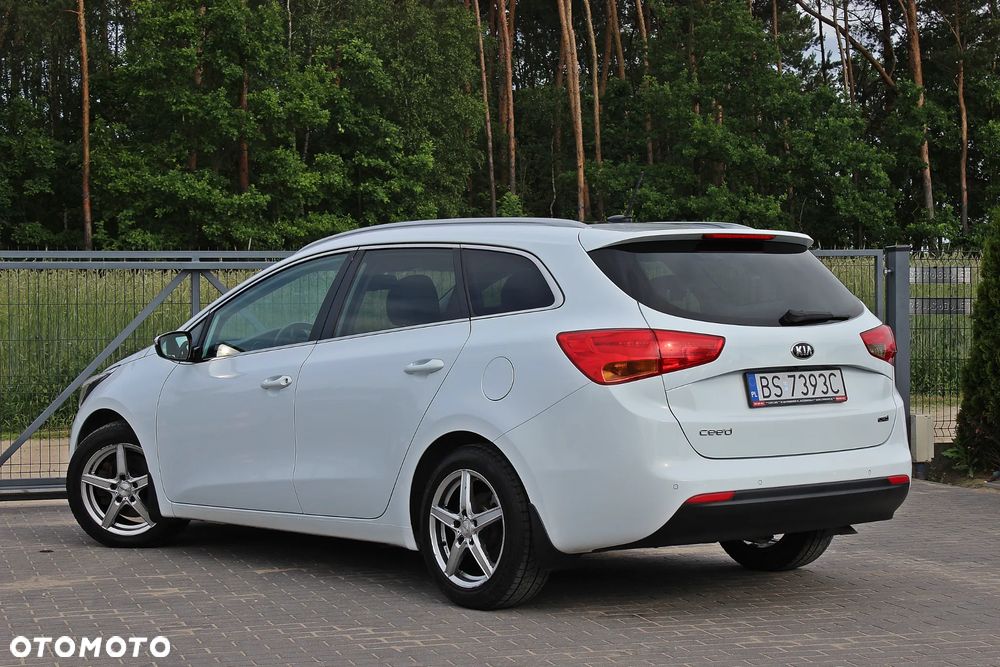 Kia Ceed 1.6 CRDi L Business Line - 23