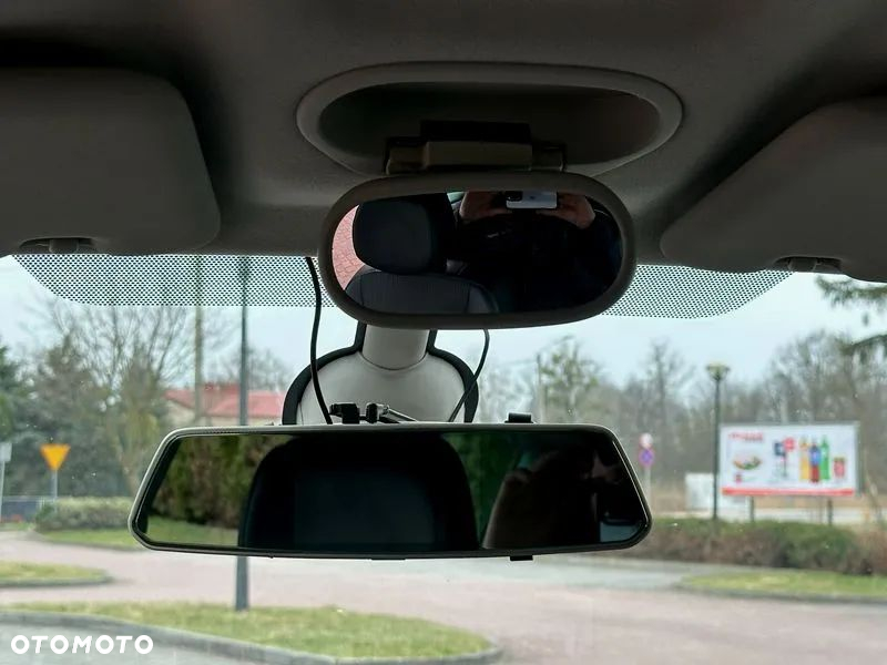 Renault Grand Scenic - 22
