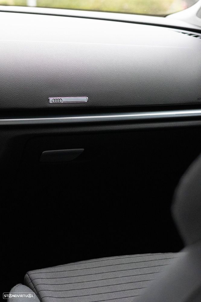 Audi A3 Limousine 1.6 TDI S-line - 23