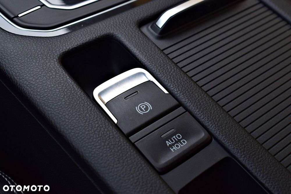 Volkswagen Passat - 27