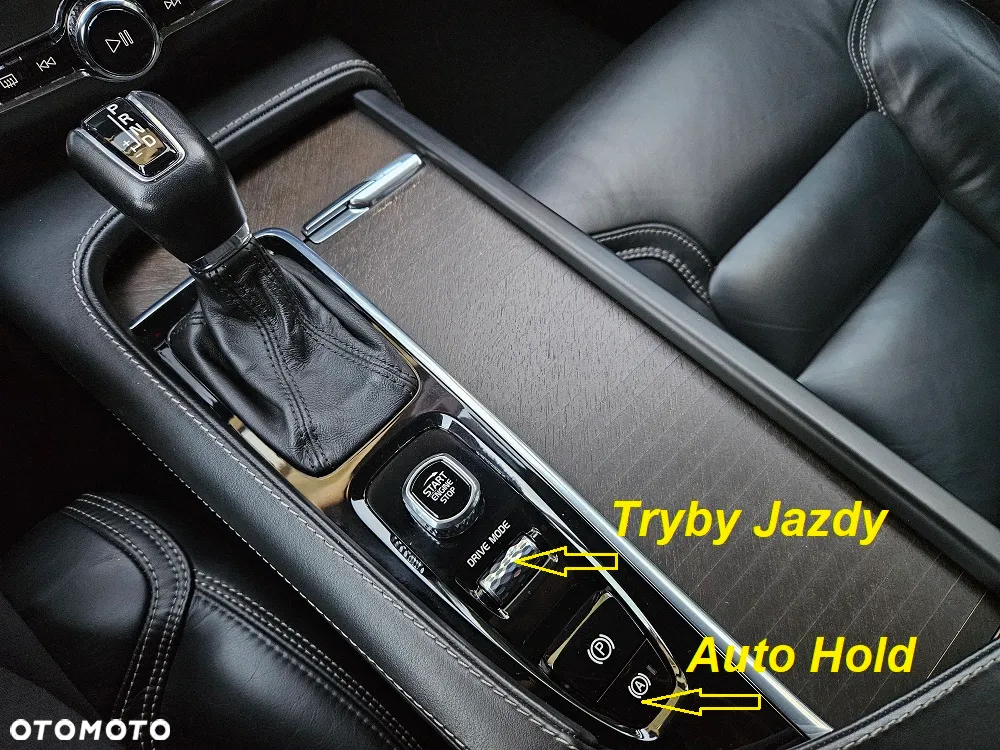 Volvo V90 Cross Country D4 AWD Geartronic Pro - 23