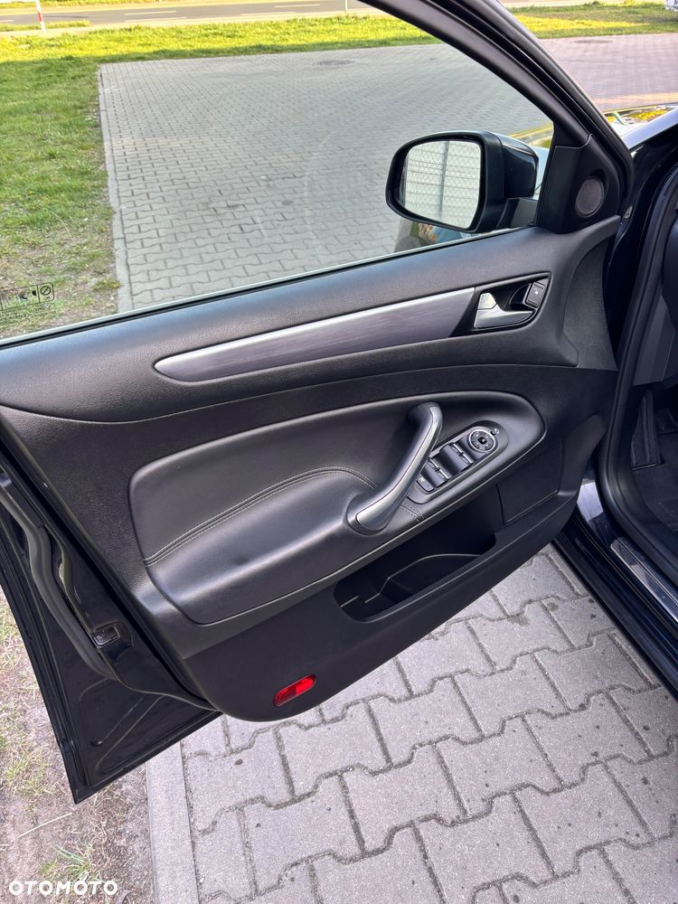 Ford Mondeo 2.0 TDCi Titanium - 11