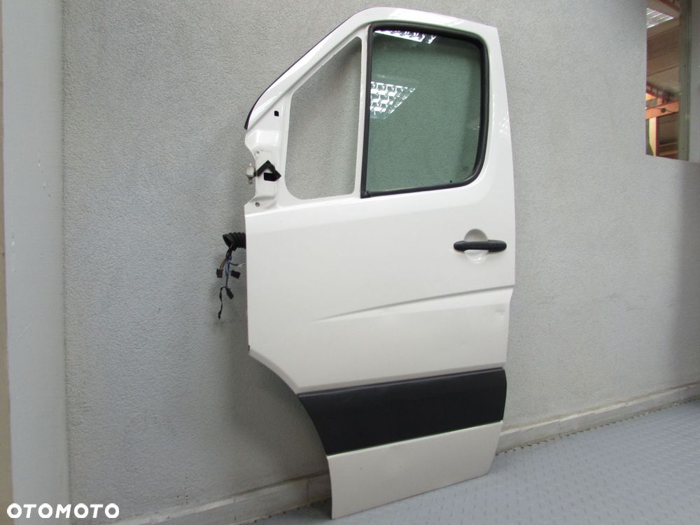 MERCEDES VW SPRINTER 906 CRAFTER 2E0 06-18 DRZWI LEWY PRZOD KPL BIALE - 2
