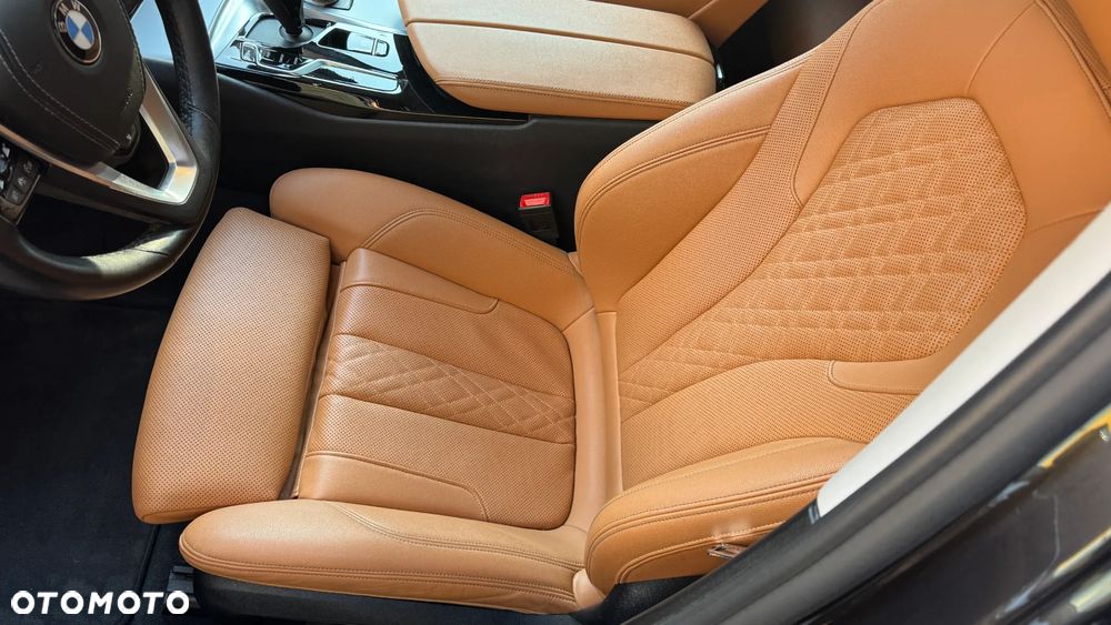 BMW Seria 5 520d Sport Line - 18