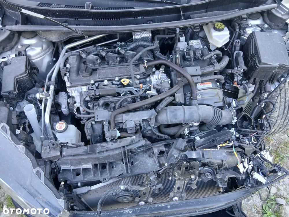 Toyota Yaris Hybrid 100 Active - 8