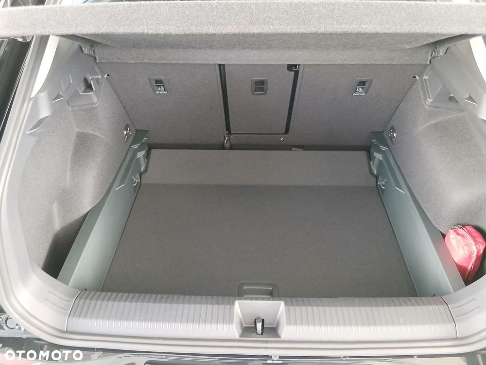Volkswagen T-Roc 1.5 eTSI Life DSG - 25