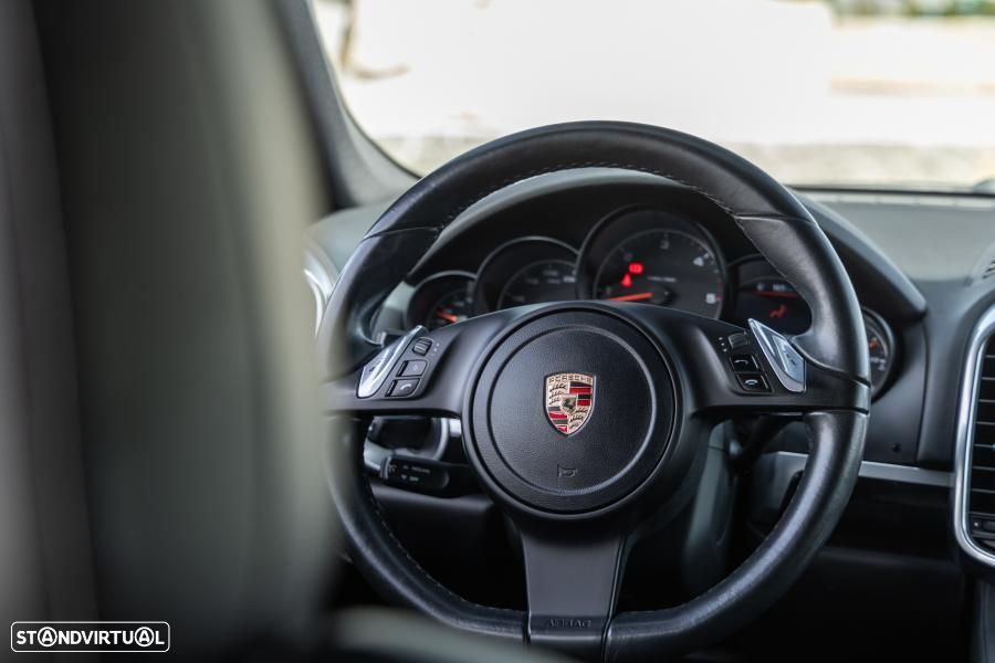 Porsche Cayenne 3.0 V6 - 25