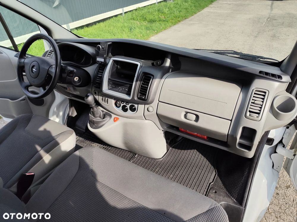 Opel VIVARO - 38