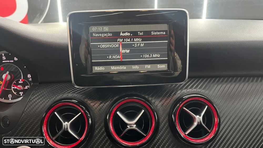 Mercedes-Benz A 45 AMG - 15