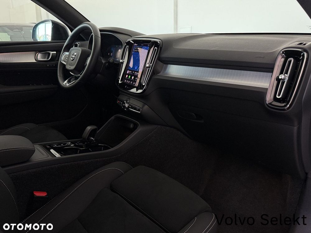 Volvo XC 40 - 24