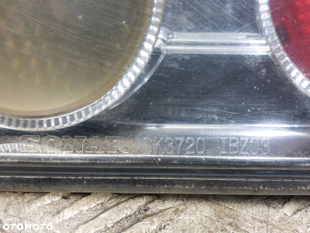 LAMPA LEWY TYŁ PRAWY TYŁ W BŁOTNIK W KLAPĘ SONAR SEAT IBIZA III ID: 237472 - 7