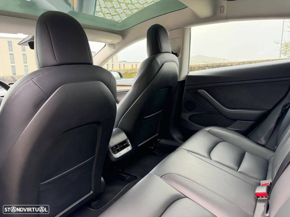 Tesla Model 3 Standard Range Plus RWD - 11