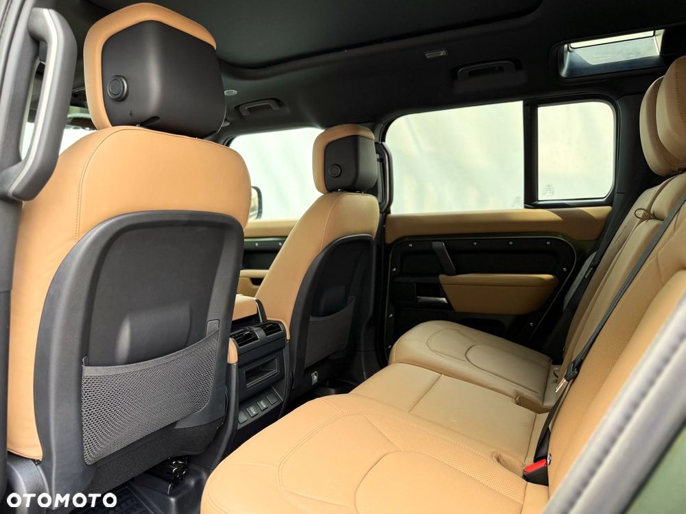 Land Rover Defender 3.0 D250 mHEV X-Dynamic HSE - 8
