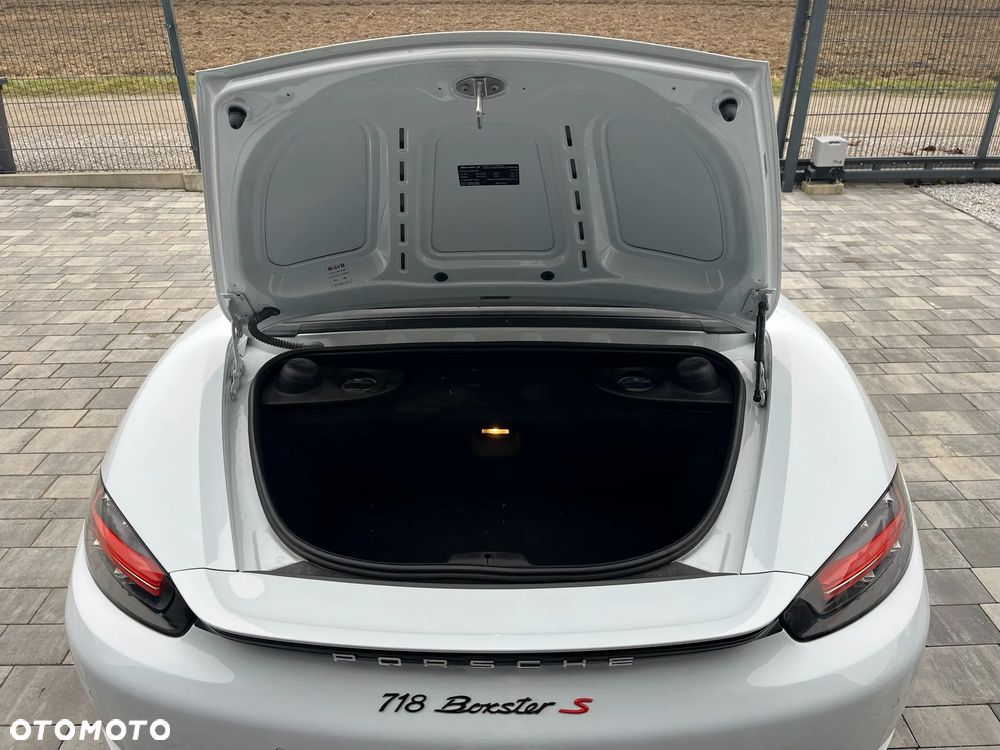 Porsche 718 Boxster S PDK - 28