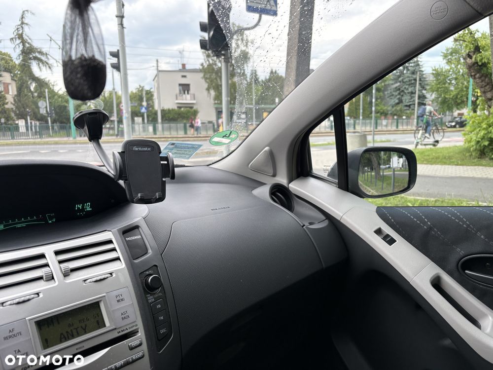 Toyota Yaris 1.0 Luna A/C - 10