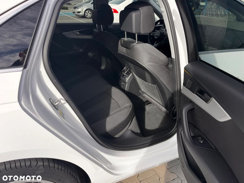 Audi A4 Limousine 40 TDI Quattro S tronic - 16