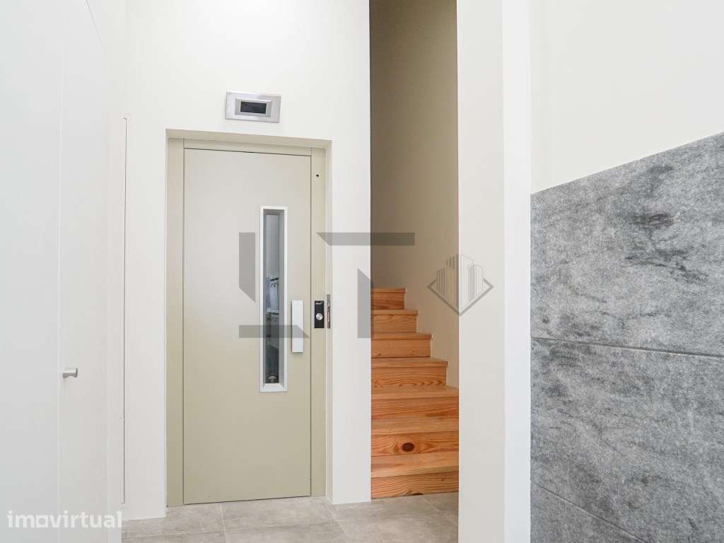 Apartamento T2 Renovado para Venda junto ao IPO, em 7 Rios, Lisboa - Grande imagem: 4/31