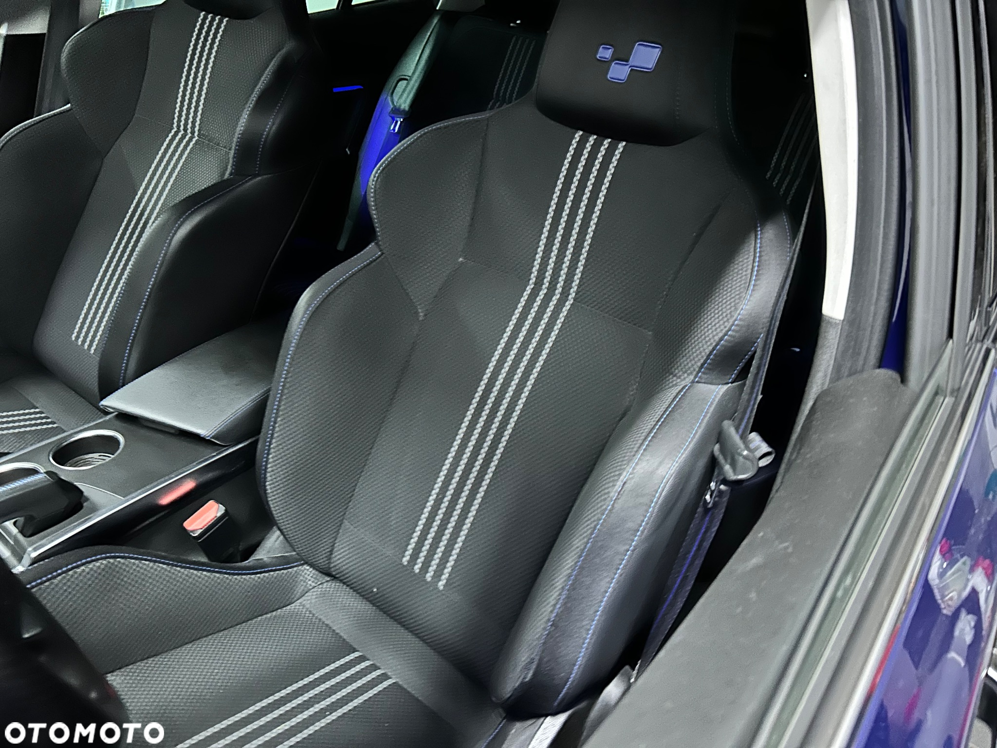 Renault Megane 1.6 TCe GT EDC - 27