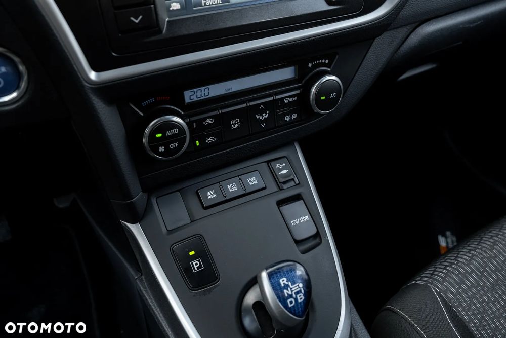 Toyota Auris - 30