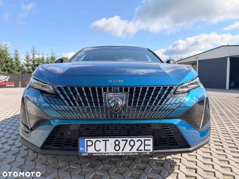 Peugeot 408 - 8