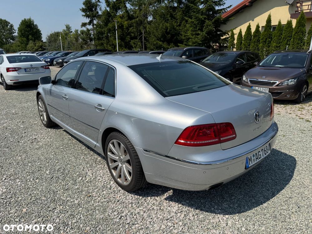 Volkswagen Phaeton 4.2 V8 4MOTION Automatik (5 Sitzer) - 16