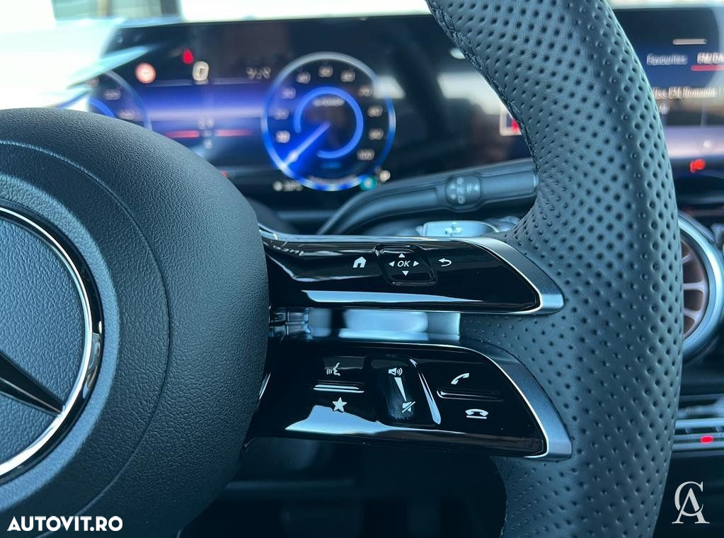 Mercedes-Benz EQB 300 4MATIC - 16
