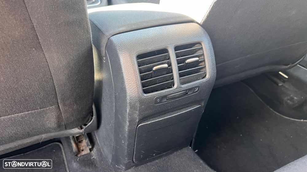 VW Golf Variant 1.6 TDi Confortline - 11