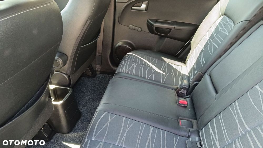 Kia Venga 1.6 Smart - 14