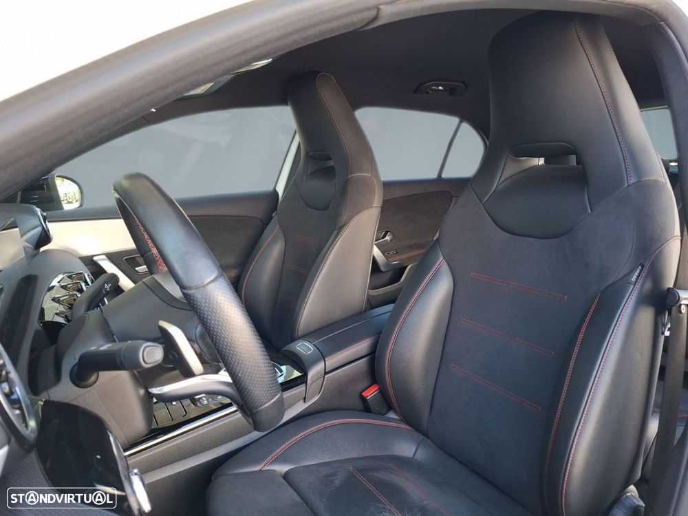 Mercedes-Benz A 250 e AMG Line - 10