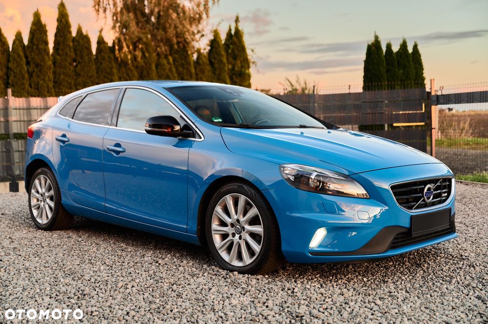 Volvo V40 D3 R Design - 24
