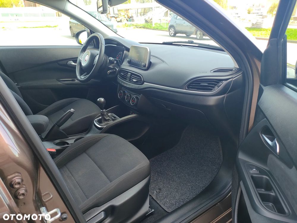 Fiat Tipo 1.4 16V Lounge - 16