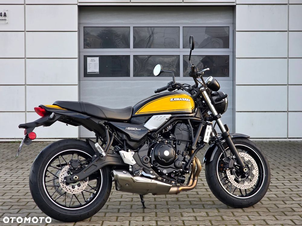 Kawasaki Z 650 RS - 11