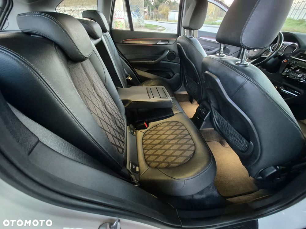 BMW X1 sDrive18i GPF xLine - 7
