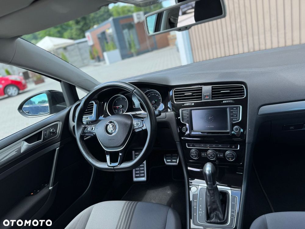 Volkswagen Golf 1.6 TDI BMT Highline DSG - 13