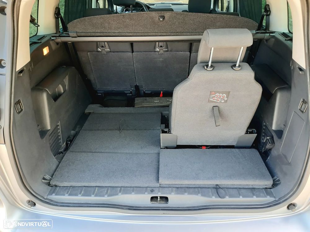 Peugeot 5008 1.6 BlueHDi Allure - 11