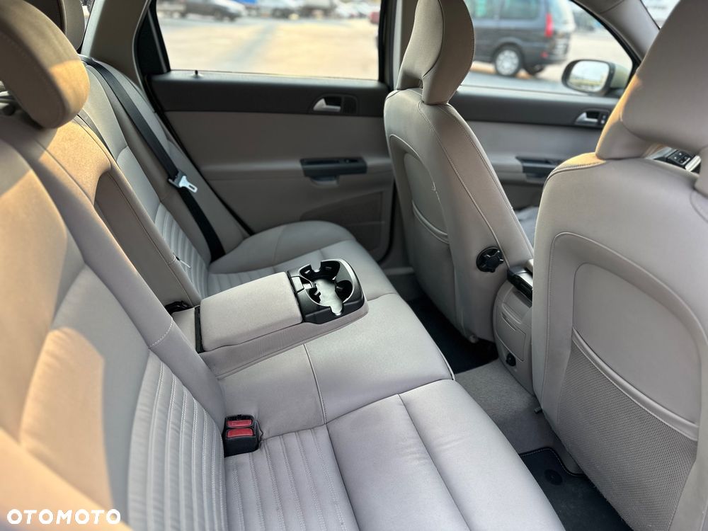 Volvo V50 1.6D DPF DRIVe - 14