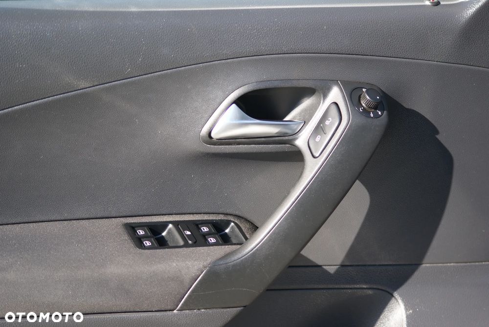 Volkswagen Polo - 10