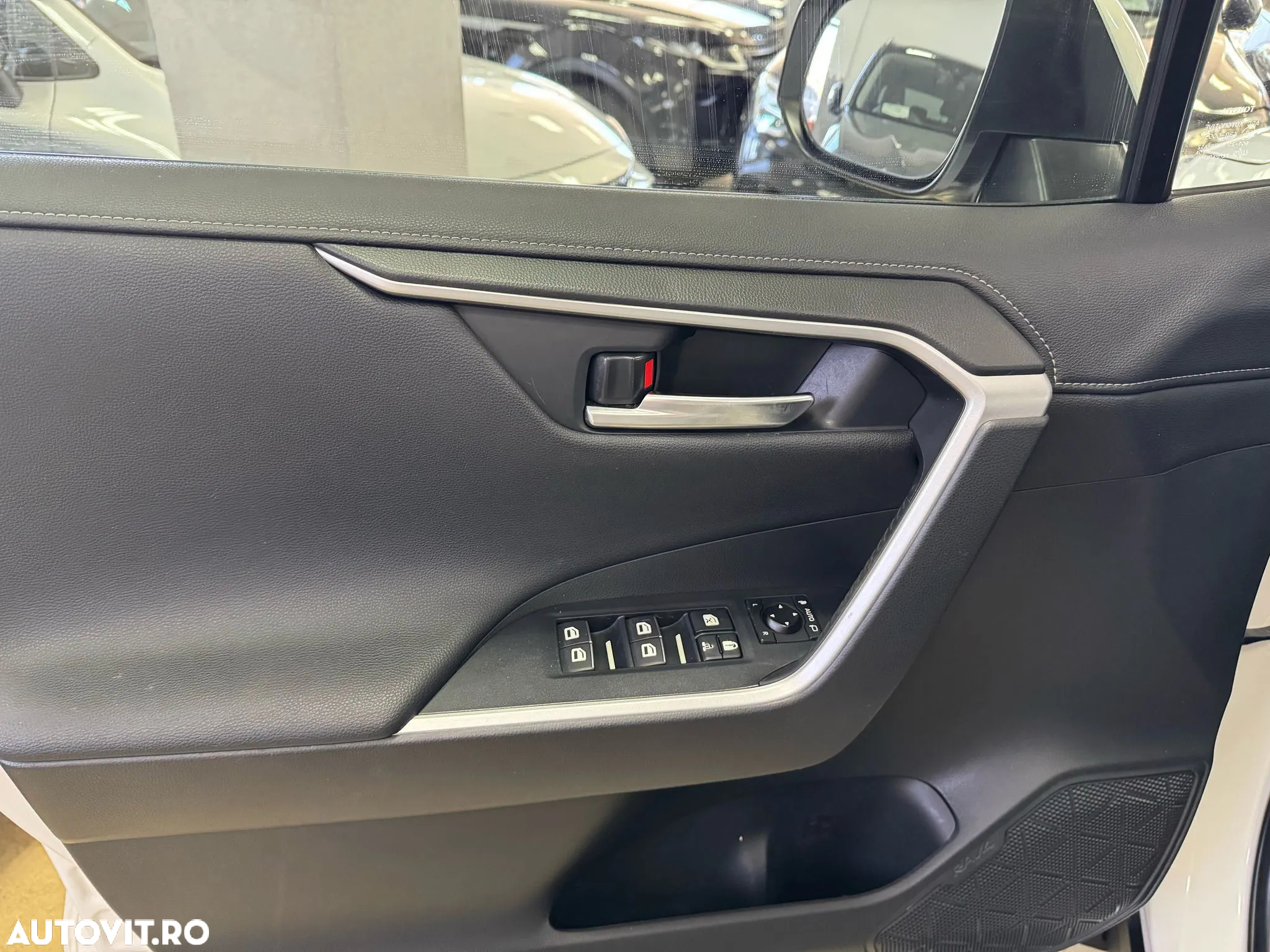 Toyota RAV4 2.5 Hybrid VVT-iE 4x4 Active - 12