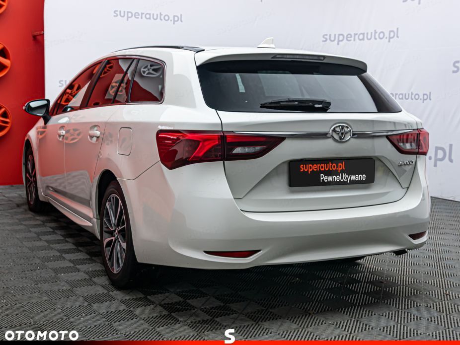 Toyota Avensis 2.0 D-4D Premium - 27