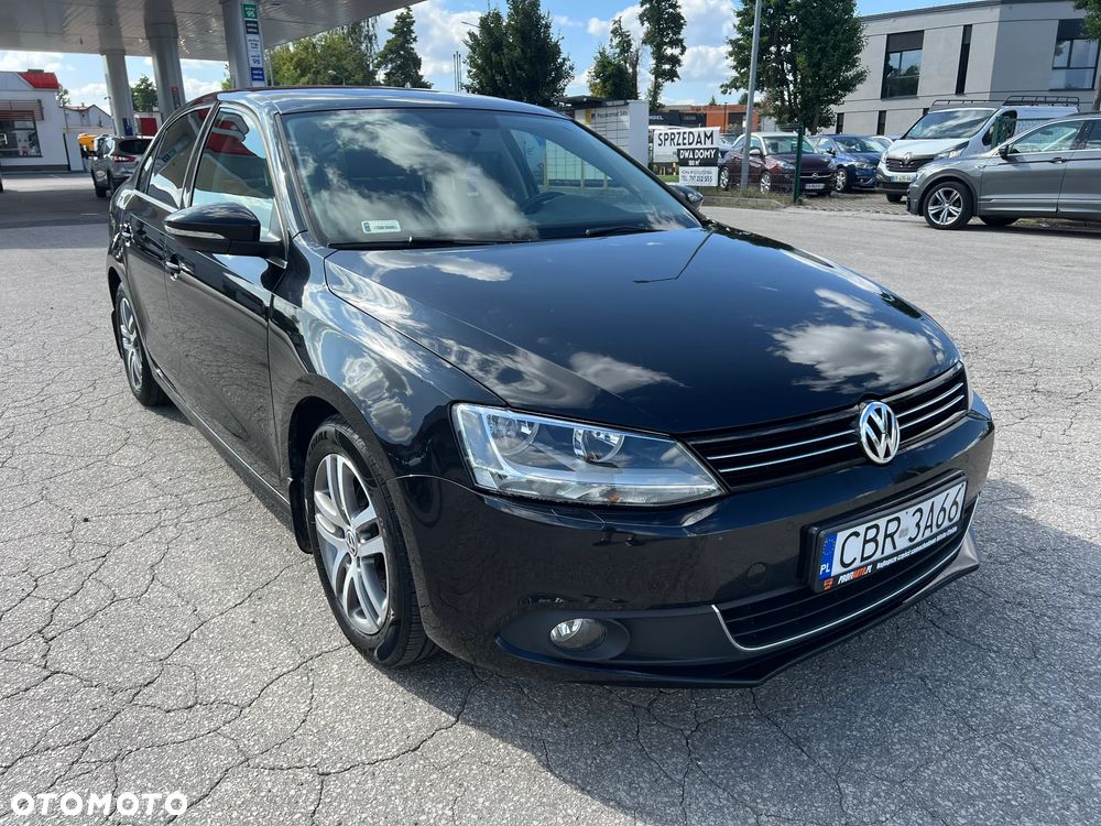 Volkswagen Jetta 1.6 TDI Comfortline - 2