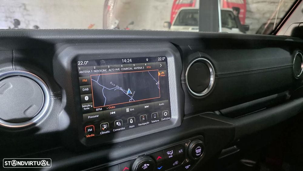 Jeep Gladiator 3.0V6 MultiJet AWD Auto Overland - 32