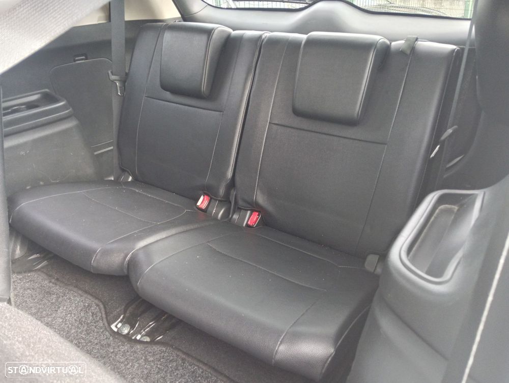 Mitsubishi Outlander 2.2 DI-D Intense - 19