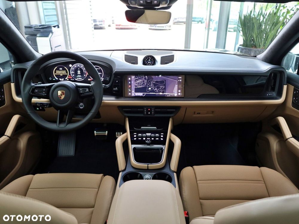 Porsche Cayenne - 15