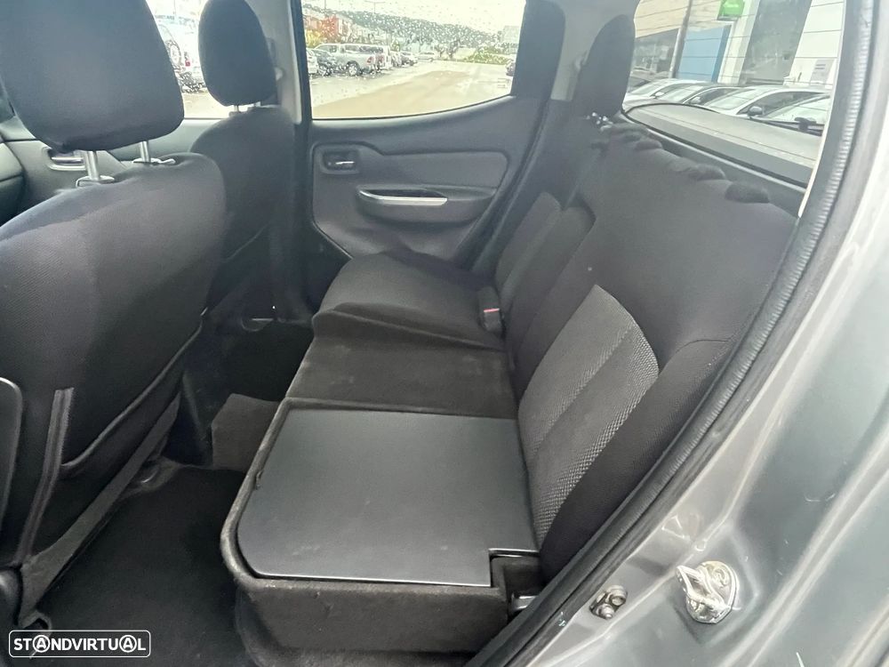 Mitsubishi Strakar 4x4 IVA Dedutível - 14